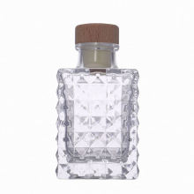 100ml Square Shape Engraving Glass Perfume Bottle For Fragrance Oil Reed Diffuser Glass Bottle With Wood Cork Top